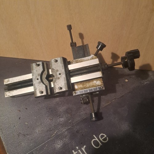 Etau pour bijoux - etau,